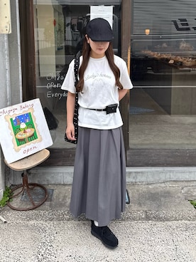 「NUGUのアイテム（Tシャツ/カットソー、ホワイト系）」を使った、mayuさん（レディース・157cm）の夏コーディネート