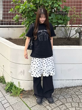 「NUGUのアイテム（Tシャツ/カットソー、ブラック系）」を使った、mayuさん（レディース・157cm）の夏コーディネート
