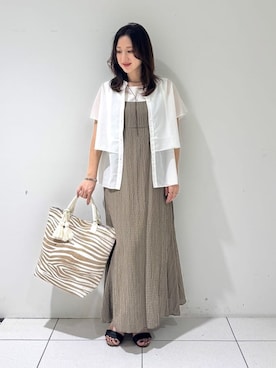 INDIVI(SHOP STAFF)さん（レディース・155cm）の夏コーディネート