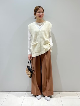 「インディヴィ」｜「アイテム（ベスト）」を使った、INDIVI(SHOP STAFF)さん（レディース・152cm）の秋コーディネート