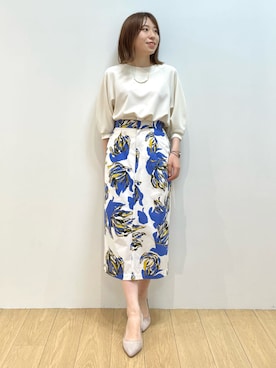「フラワープリント」｜「アイテム（その他）」を使った、INDIVI(SHOP STAFF)さん（レディース・155cm）の秋コーディネート