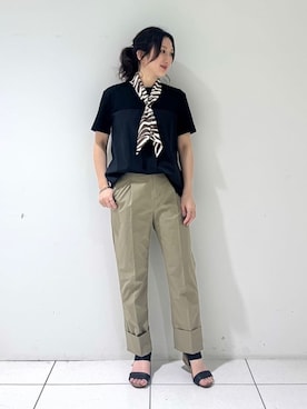 「パンツスタイル」｜「アイテム（財布/小物）」を使った、INDIVI(SHOP STAFF)さん（レディース・155cm）の夏コーディネート