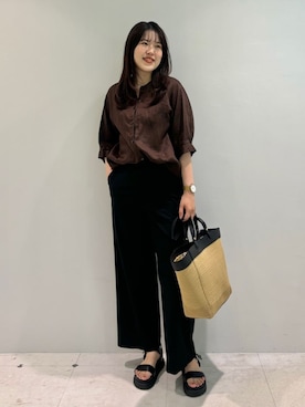 「リネンシャツ」｜「アイテム（その他）」を使った、INDIVI(SHOP STAFF)さん（レディース・166cm）の夏コーディネート
