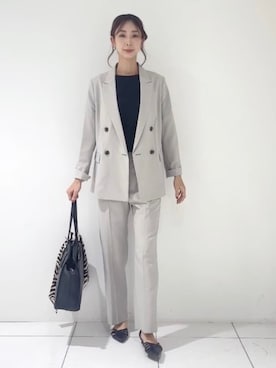 「アイテム（バンダナ/スカーフ）」を使った、INDIVI(SHOP STAFF)さん（レディース・169cm）の秋コーディネート