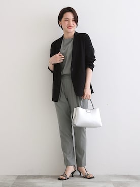 「春カラー」｜「アイテム（スーツジャケット）」を使った、INDIVI(SHOP STAFF)さん（レディース・163cm）の春コーディネート