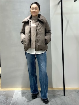 ブルー系のアイテムを使った「オフィスカジュアル」の人気ファッション