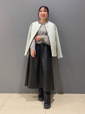 「フェイクレザー」｜「アイテム（ノーカラーコート）」を使った、INDIVI(SHOP STAFF)さん（レディース・150cm）の冬コーディネート