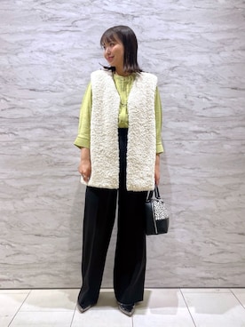 「インディヴィ」｜「アイテム（ベスト）」を使った、INDIVI(SHOP STAFF)さん（レディース・153cm）の秋コーディネート