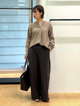 「インディヴィ」｜「アイテム（サンダル）」を使った、INDIVI(SHOP STAFF)さん（レディース・156cm）の夏コーディネート