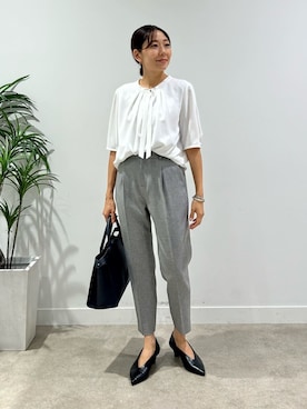 「秋先取りコーデ」｜「アイテム（フォーマルスーツ/小物）」を使った、INDIVI(SHOP STAFF)さん（レディース・153cm）の夏コーディネート