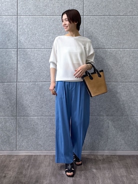 「インディヴィ」｜「アイテム（サンダル）」を使った、INDIVI(SHOP STAFF)さん（レディース・166cm）の春コーディネート