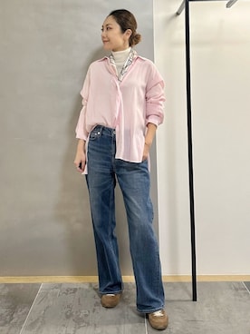 「アイテム（バンダナ/スカーフ）」を使った、INDIVI(SHOP STAFF)さん（レディース・160cm）の冬コーディネート