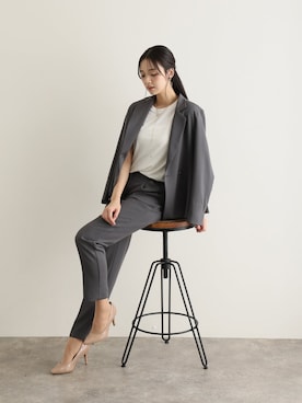 「アイテム（スーツセット）」を使った、SHOP STAFFさん（レディース・168cm）の秋コーディネート