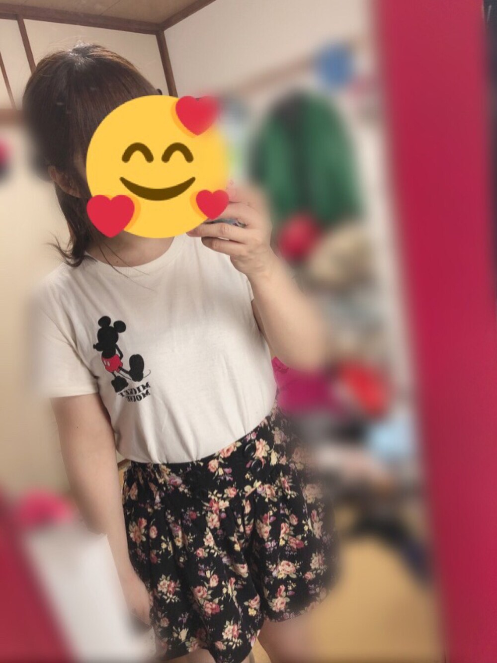 「ミッキー、花柄」｜「❤のアイテム（トップス、ホワイト系）」を使った、アラレちゃんさん（レディース・145cm）の夏コーディネートの1枚目の写真