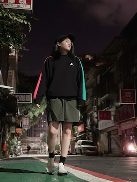 Tora Liさんのコーディネート
