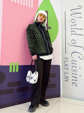 「Mo&Co.（モーアンドコー）のアイテム（スラックス）」を使った、MC babybearさん（レディース・165cm）の冬コーディネート