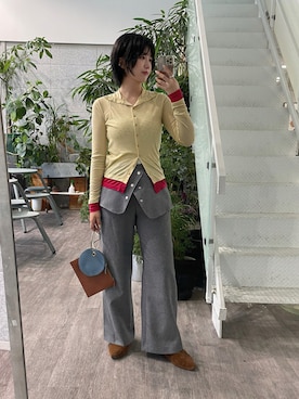 「ALL NEW MART（オールニューマート）のバイカラースイッチニット（Tシャツ/カットソー、イエロー系）」を使った、yukiさん（レディース・164cm）の秋コーディネート