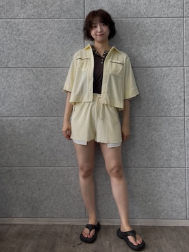 「ALL NEW MART（オールニューマート）のウェーブラインパイルトップス（シャツ/ブラウス、ブルー系）」を使った、yukiさん（レディース・164cm）の秋コーディネート