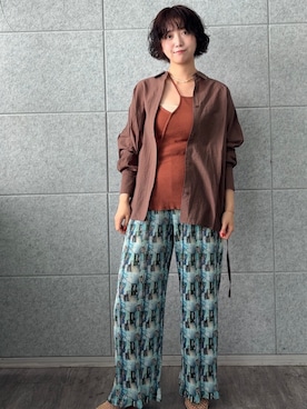「ALL NEW MART（オールニューマート）のプリーツイージーパンツ（その他パンツ、ブルー系）」を使った、yukiさん（レディース・164cm）の夏コーディネート