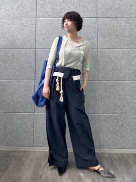 「ALL NEW MART（オールニューマート）の多ボタンデザイントップス（Tシャツ/カットソー、グリーン系）」を使った、yukiさん（レディース・164cm）の春コーディネート