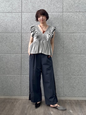 「ALL NEW MART（オールニューマート）のギャザーフリルトップス（Tシャツ/カットソー、グレー系）」を使った、yukiさん（レディース・164cm）の春コーディネート