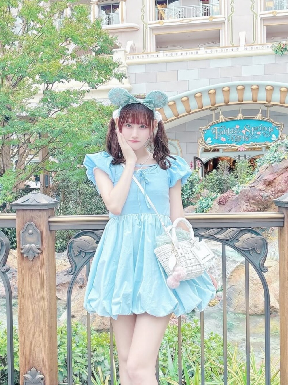 lilLilly（リルリリー）の「バルーンタンクトップミニワンピ