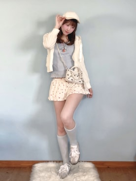 「miu miu（ミュウミュウ）のアイテム（キャップ、ホワイト系）」を使った、♡まりあ♡さん（レディース・169cm）の春コーディネート