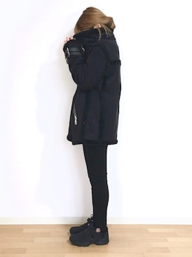 「ムスタン」｜𝐩𝐨𝐧𝐢さん（レディース・157cm）の冬コーディネート