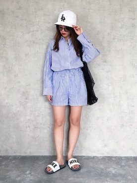 「LABRAT（ラブラット）のアイテム」を使った、𝐩𝐨𝐧𝐢さん（レディース・157cm）の秋コーディネート