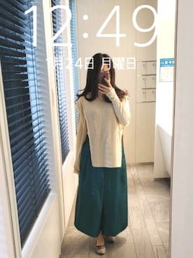 「ダークグリーン」｜「アイテム（ニット/セーター）」を使った、mokoさん（レディース・157cm）の冬コーディネート