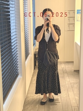 「アイテム（バレエシューズ）」を使った、mokoさん（レディース・157cm）の秋コーディネート