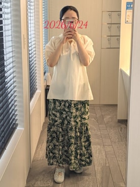 「EMMEL REFINES（エメルリファインズ）のスカート（スカート、グリーン系）」を使った、mokoさん（レディース・157cm）の夏コーディネート