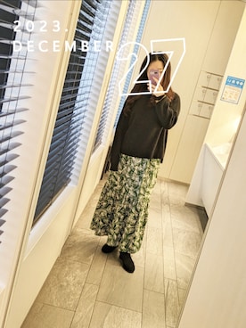 「リーフプリント」｜mokoさん（レディース・157cm）の冬コーディネート