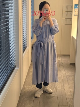 「Jines（ジネス）のキュプラストライプロングシャツ（シャツワンピース、ブルー系）」を使った、mokoさん（レディース・157cm）の夏コーディネート