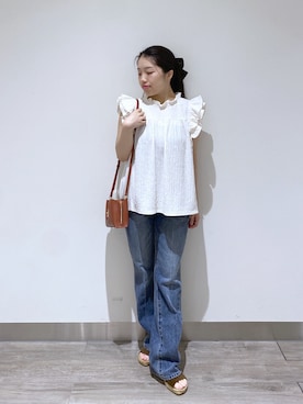 「NATURAL BEAUTY BASIC（ナチュラルビューティーベーシック）のハイネックフリルスリーブカットソー（Tシャツ/カットソー、ホワイト系）」を使った、YUさん（レディース・150cm）の夏コーディネート