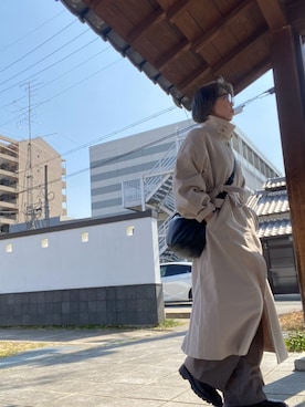 「アイテム（ステンカラーコート）」を使った、motoさん（レディース・161cm）の冬コーディネート