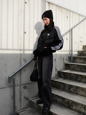 「Supreme （シュプリーム）のアイテム」を使った、ARINA / 杉本侑菜さん（レディース・163cm）の秋コーディネート