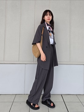 「アイテム（かごバッグ）」を使った、ARINA / 杉本侑菜さん（レディース・163cm）の秋コーディネート
