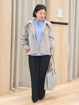 「grove（グローブ）の【貴島明日香さん着用】【撥水】きれいめに着こなせるマウンテンパーカ（ブルゾン、グレー系）」を使った、ふるさん（レディース・157cm）の冬コーディネート