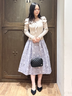 「アイテム（スカート、パープル系）」を使った、kanaさん（レディース・159cm）の秋コーディネート