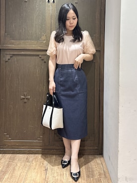 「index（インデックス）の【接触冷感/UVケア】シアーバルーンスリーブトップス《洗濯機OK》（Tシャツ/カットソー、ベージュ系）」を使った、kanaさん（レディース・159cm）の春コーディネート
