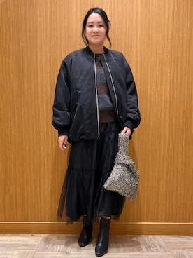 「アイテム（ハンドバッグ、シルバー系）」を使った、aさん（レディース・160cm）の秋コーディネート
