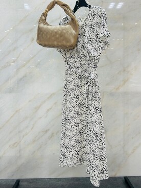 「COUP DE CHANCE（クードシャンス）の◆【手洗い可／日本製】カシュクール風ワンピース（One piece dress、ブラック系）」を使った、梶さん（レディース・162cm）の夏コーディネート