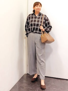 「アイテム（イヤリング、ブラウン系）」を使った、こんちゃんさん（レディース・162cm）の秋コーディネート