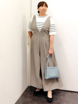 「アイテム（イヤリング、グレー系）」を使った、こんちゃんさん（レディース・162cm）の春コーディネート