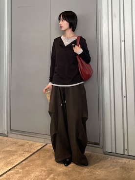 「goocy（グーシー）の配色ヘンリーネックトップス（Tシャツ/カットソー、ブラック系）」を使った、飯塚りおんさん（レディース・152cm）の夏コーディネート