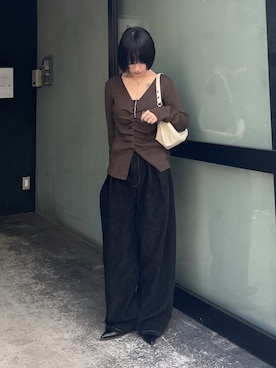 「goocy（グーシー）のフロントギャザートップス（カーディガン/ボレロ、ブラウン系）」を使った、飯塚りおんさん（レディース・152cm）の秋コーディネート