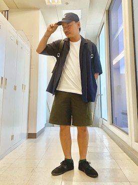 「アイテム（ブレスレット、グリーン系）」を使った、MAKOTO AI Kaminaさん（メンズ・170cm）の夏コーディネート