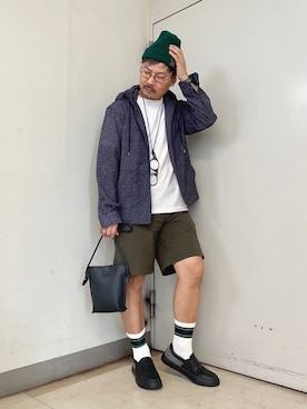 「アイテム（ブレスレット、グリーン系）」を使った、MAKOTO AI Kaminaさん（メンズ・170cm）の夏コーディネート