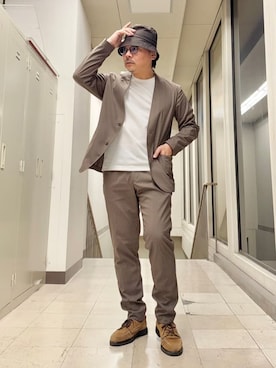 「TAKEO KIKUCHI（タケオキクチ）のアイテム（パンツ）」を使った、MAKOTO AI Kaminaさん（メンズ・170cm）の冬コーディネート